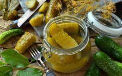 квашеные огурцы с водкой